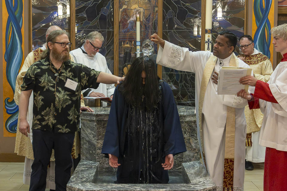 2026-StMary-EasterVigil (88 of 215).jpg